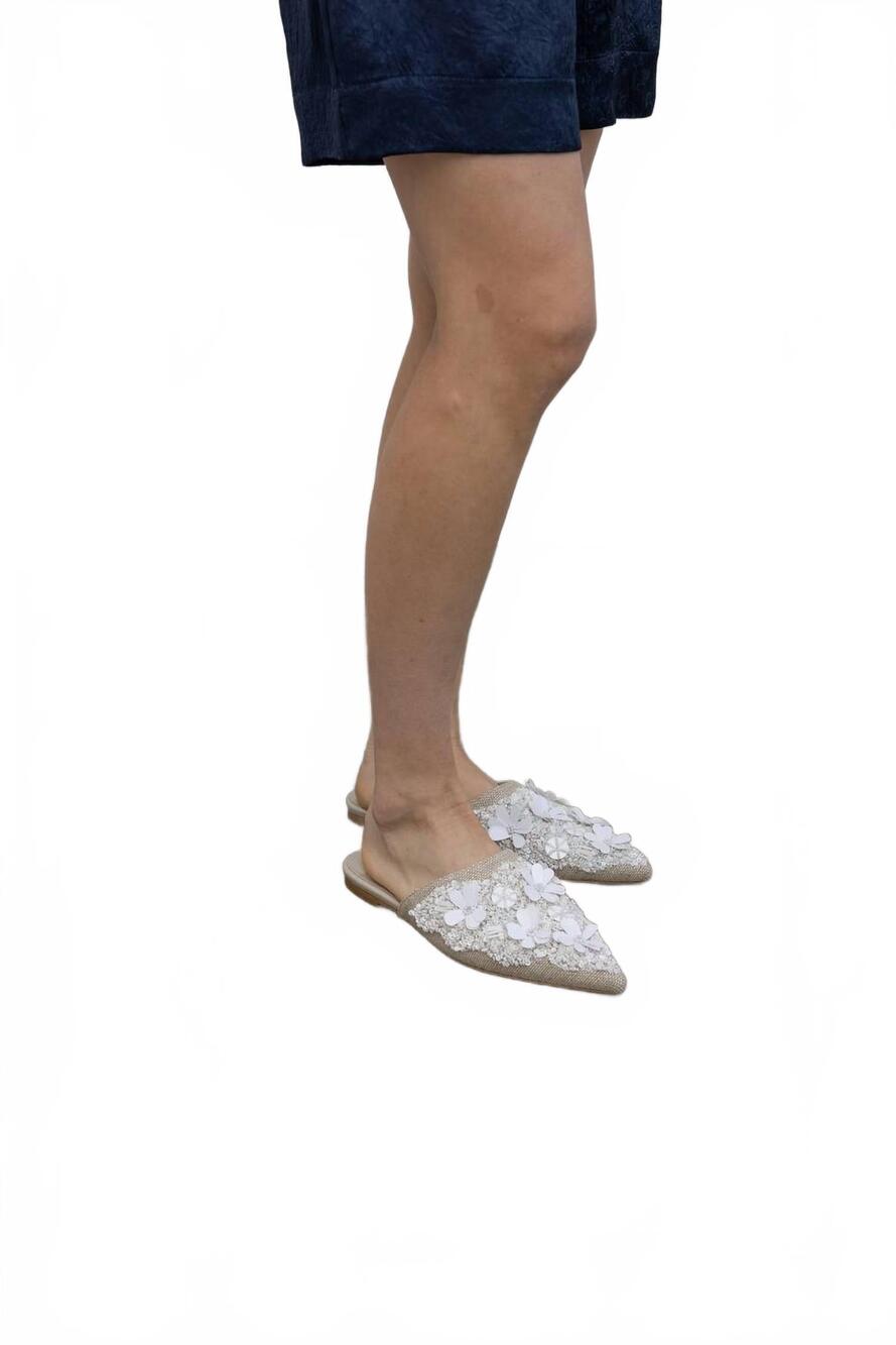 NEW TELA women's vian pointed toe flat mule in white